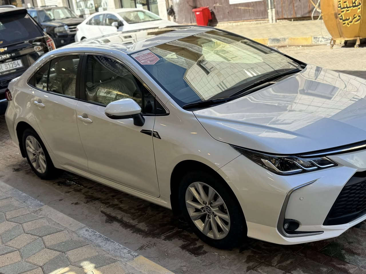 كورلا 2024 خليجي ساز 
مكفوله من صبغ وبارد 
فول مواصفات 1/1 
بصمه 
فتحه 
قطعتين تبريد 
شحن واير لس 
ماشيه 51 
سياره بعدها ع وضع الشركه 
184 بيها مجال جدا بسيط 
مكانها الرمادي 
***********
