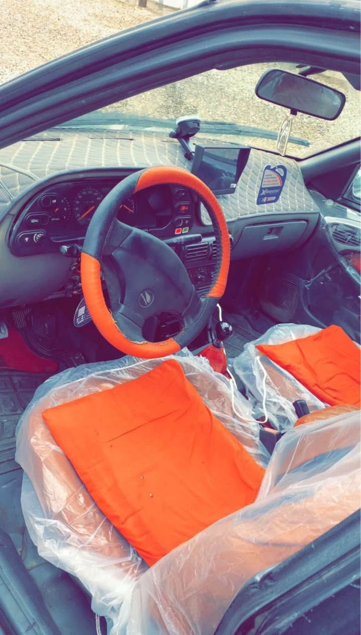 دايو اسپيرو موديل ١٩٩٤ ارم بلاستيك سليماني گيرو مه كينه ي به شه رت سياره كه زور جوان ماوه ته وه بي خياسه دو جام كاره با كاره بايي زوربه ي ئيش اكا ته قه و ره قه ي نيه نرخي ١٤ گه لاو كه ميك مه عمه له السليمانية, العراق


**إذا كنت صاحب هذا الإعلان وتريد حذفه لأي سبب، رجاءا أرسل رسالة إلى الدعم الفني**