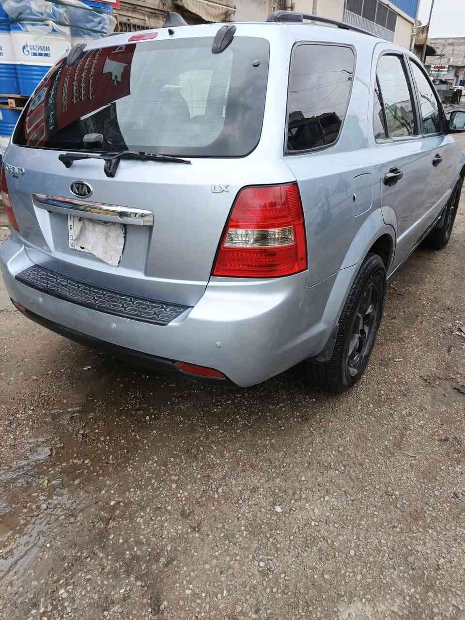 السلام عليكم عندي سورنتو ٢٠٠٨ السياره بيه صبغ عام للجماهير وبيه بجم بنيد وجاملغ وباب السايق وضربته من أمريكا بيه راجز بس لمن اشغل الصبح رايده 80 بغداد بسمي هاتف ***********
