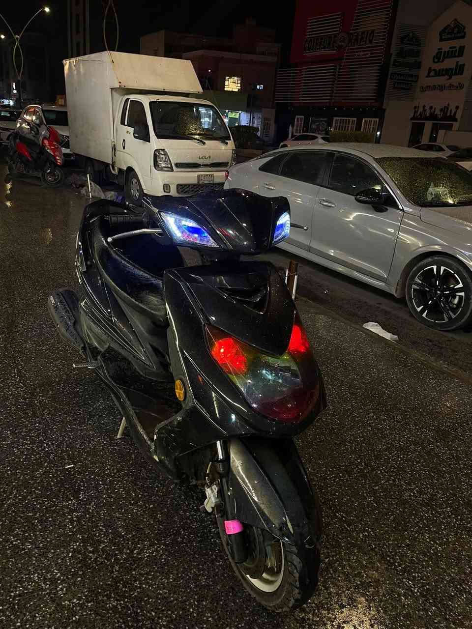 السلام عليم شباب دراجه سكنس فحل للبيع الدراجه خير من الله بيها صالنصه بوري عدل بيها سلف الدراجه قويه من الارمبه  لونها الكفر متغير اي ستفسار اتصل ‭٠٧٧٣ ٢٠٨ ٨٩١٣‬ مكاني الاعظميه
