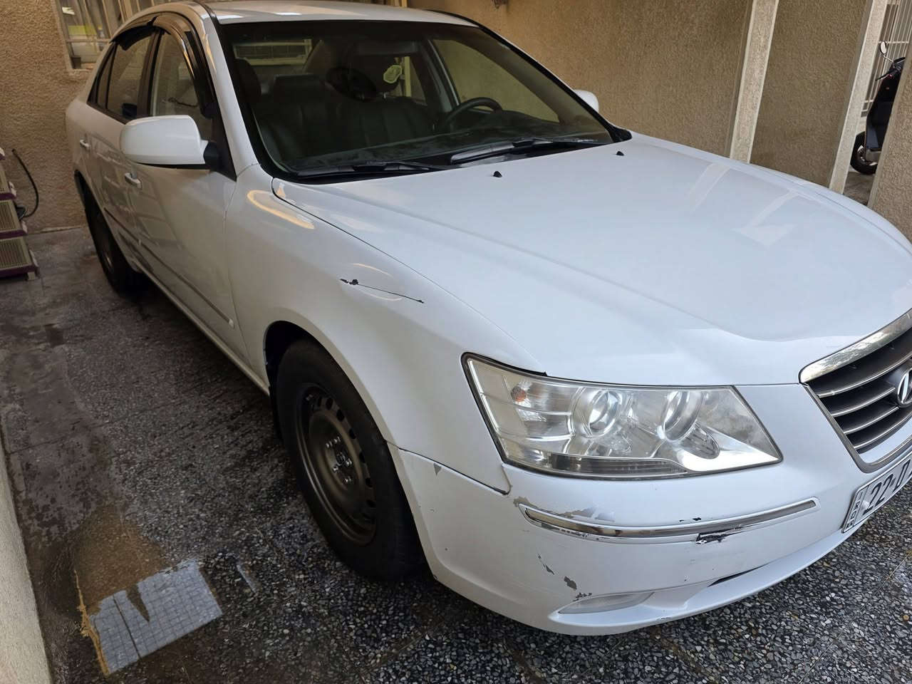 السلام عليكم 
سوناتا للبيع موديل ٢٠٠٩ بيه ثلاث قطع صبغ
السياره حلوه كامله كل نقص مابيه
اتصال ***********
السعر 14 مليون
