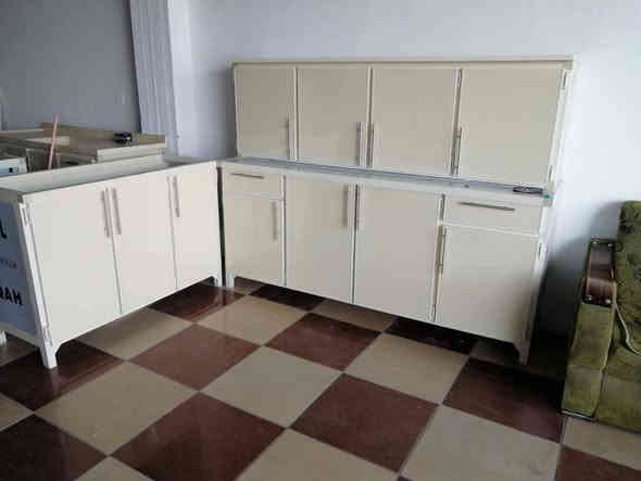 تخفيضات 50% جملة ومفر 
كاونترات المنيوم استندر 
من المتر الى 5امتار 
ويوجد تفصال ايضاً حسب الطلب 
شغل درجة اولة دبل مقطع او روطة 
اسعار تنافسية 🔥🔥
***********واتس
***********واتس
