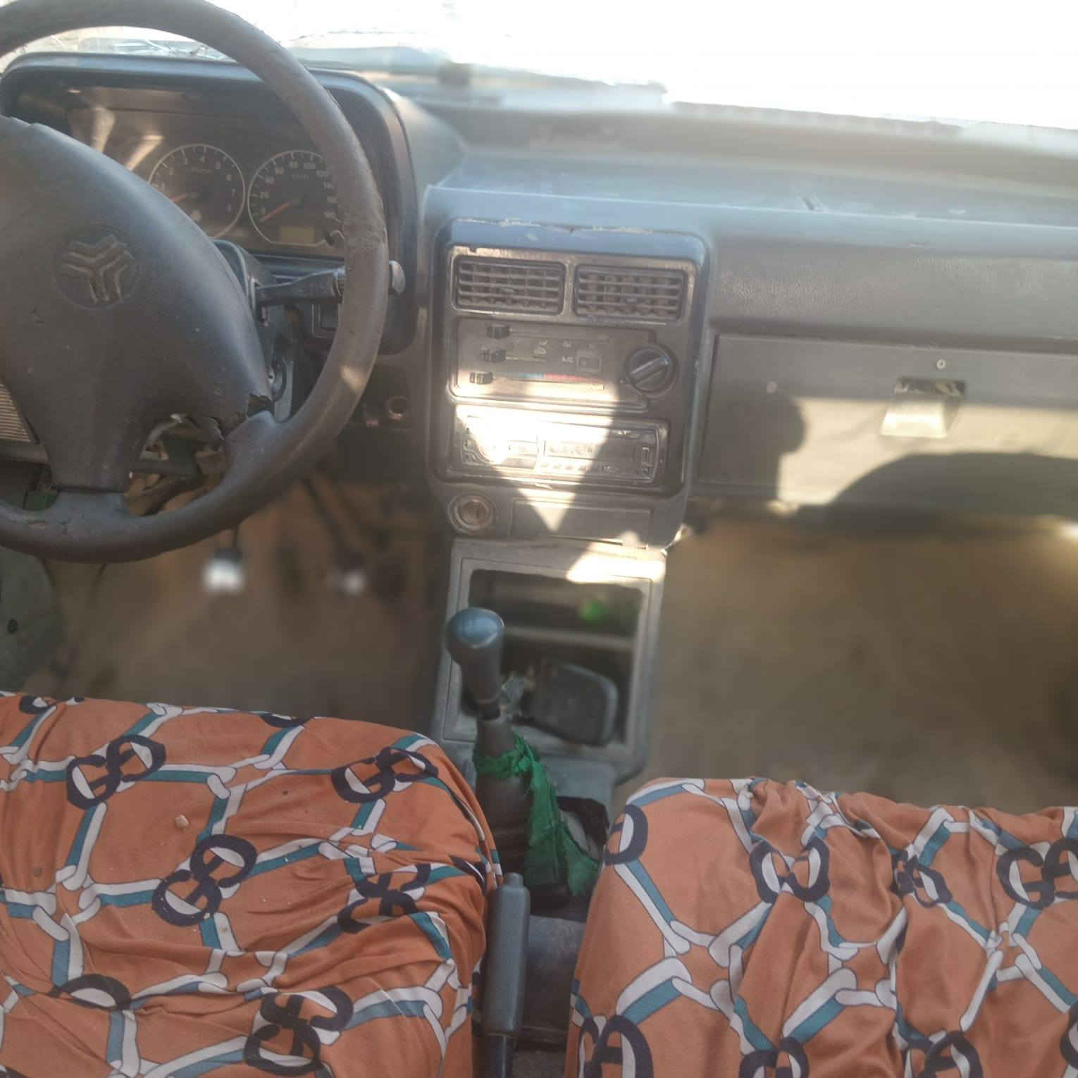 السلام عليكم سايبة مديل 11 مكفولة فقط البصورة المكان النجف حي ميسان وعليهة هية 165 السعر 16 وبيهة مجال للستفسار *********** وبيهة بخار قليل
