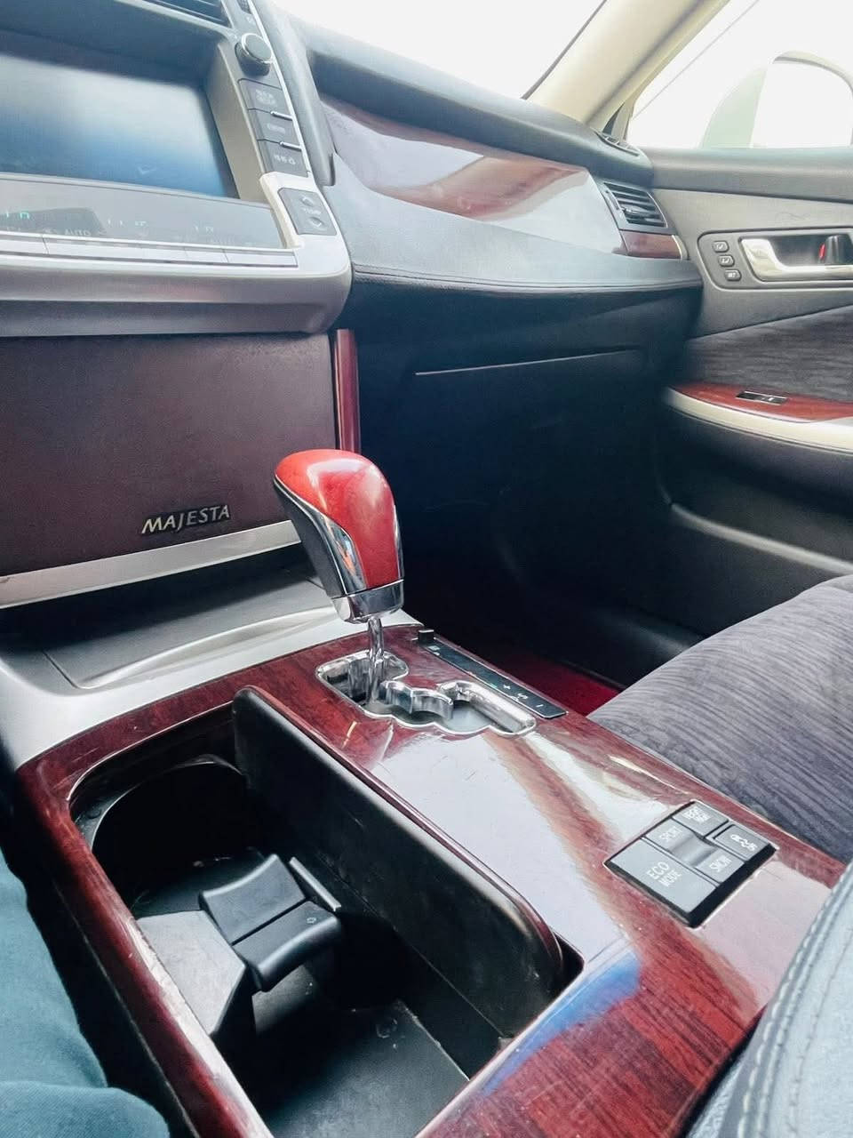 سلام عليكم 
ماجستا 2010 
كفاله عامه من الگص والصبغ والضربه 
السعر 65 
***********
