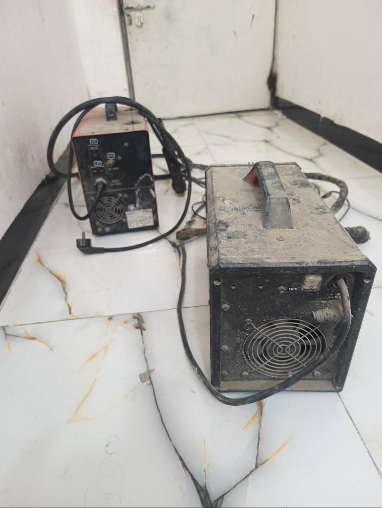 مكاين أثنين وحده قطع وحده لحيم مك ولدن أم البكره جبيره خمس كيلو ثنينهن ب٤٥٠ ألف مستخدمه قليلات متروكات رقمي *********** بغداد, العراق
