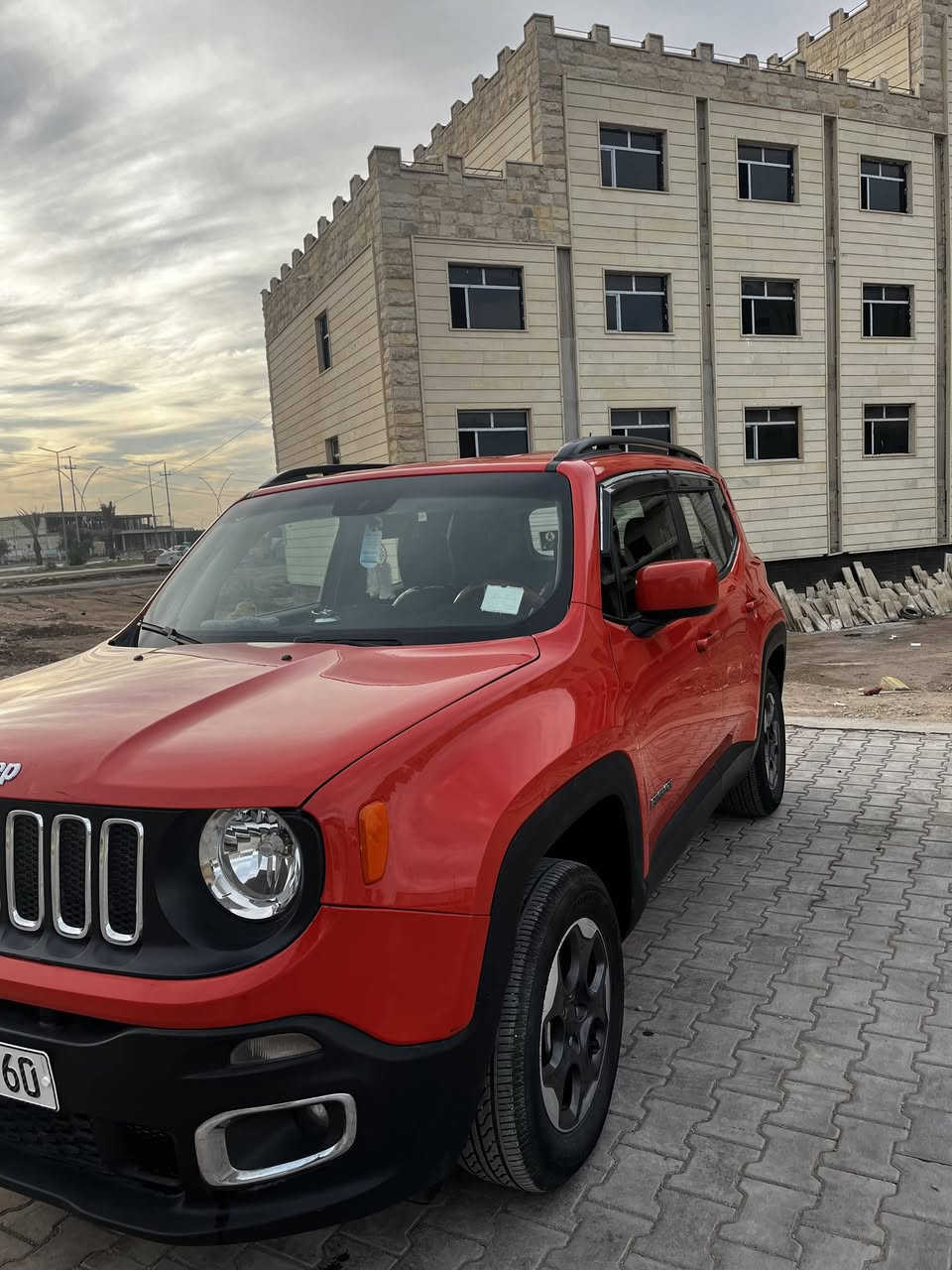 السلام عليكم
جيب رنكيد موديل 2018

لون برتقالي 

مكينه 2400

سيارة رقم واسط جديد 

حادثها فقط جاملغ امامي 

مكان السيارة كوت خاجيه 

السعر 135 و بيها مجال 

للاستفسار 

‏‪***********‬‏
