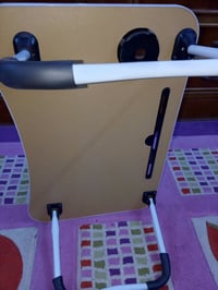 رحله • طاولة