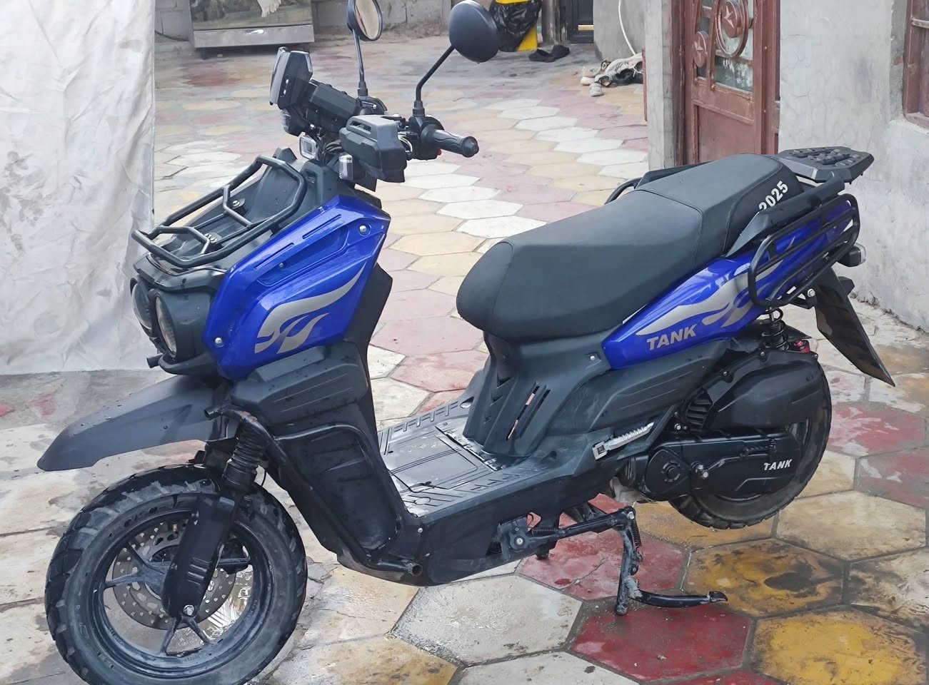 دراجة اباتشي جبلي موديل 2025 زيرو مال معرض قبل فترة قليلة اخذتهة
مواصفات فول، تشغيل عن بعد، حماية عن السرقة
عارضها للبيع السعر مليون وبيها مجال حك الجية


**إذا كنت صاحب هذا الإعلان وتريد حذفه لأي سبب، رجاءا أرسل رسالة إلى الدعم الفني**