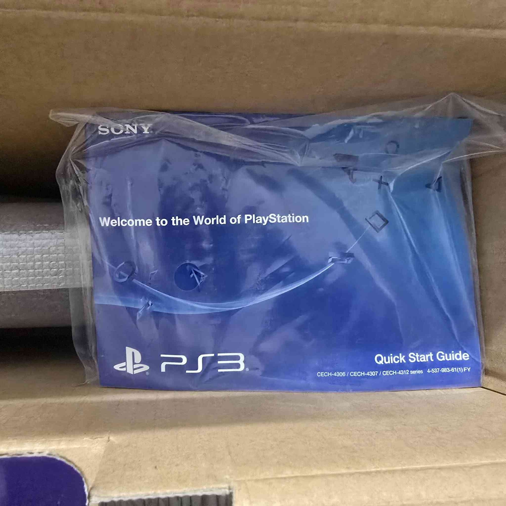 السلام عليكم
Ps3 سوبر سلم لوك بالكارتون سيلد غير مستخدم نهائياً
تم الفتح لغرض التصوير مع كامل ملحقاتة 
مكاني بغداد 
للتفاصيل *********** واتس اب
