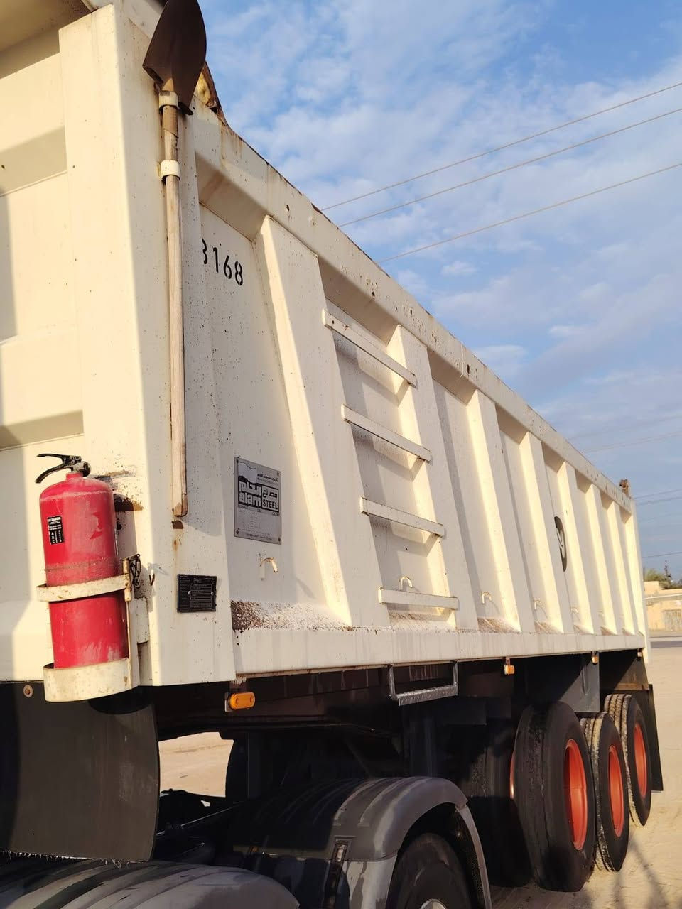 السلام عليكم عربانه علم مديل 2020 العنوان البصره السعر 275 وبيه مجال رقم ***********
