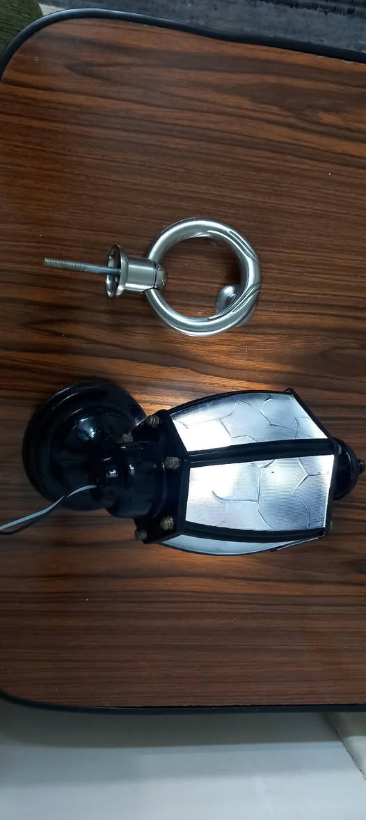 كشاف كبير وقوى يصلح لجميع الأبواب ومعاة طراقة تقيلة تصلح لجميع الأبواب أيضآ الاثنين للبيع ب٥٥٠ج بالشحن


**إذا كنت صاحب هذا الإعلان وتريد حذفه لأي سبب، رجاءا أرسل رسالة إلى الدعم الفني**