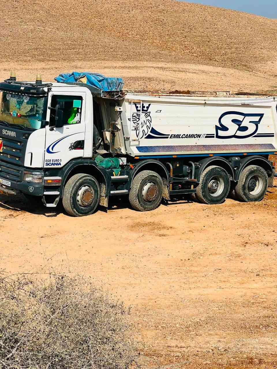 رقم سليمانيه
حجم المحرك ٤٢٠انجكسور
البدي حوضي S5
مجموعه توبتلاين 
قماره 
كير ٣*٣
تواير جدد 
تبريد ثلج 
سياره جديده وجاهزه للعمل 
كلها علبلادي 
السياره جديده خير من الله 
للستفسار الاتصال احمد 

***********
