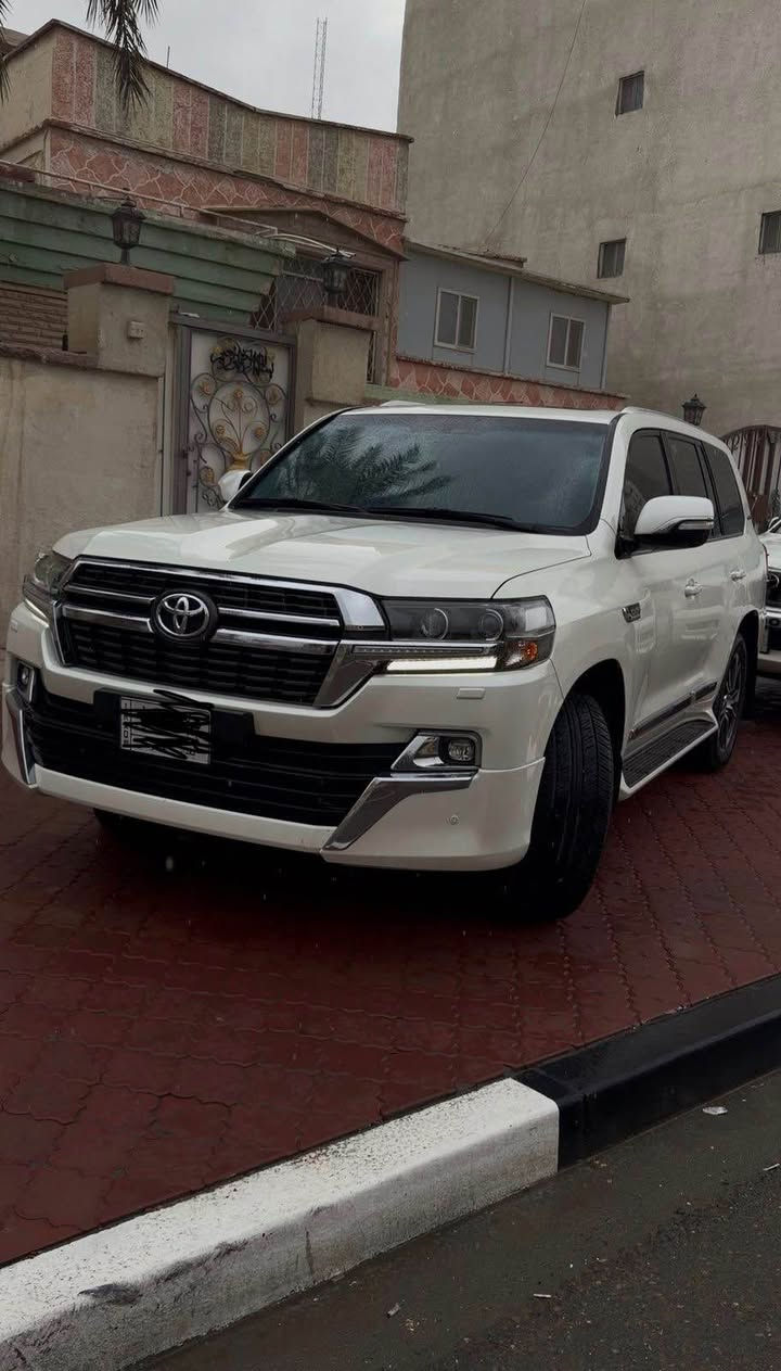 لاندكروز  2021  

كراند تورنك GXR 

محرك 8 سلندر 

ماشيه 111 الف
رقم بغداد تحويل 

 فتحه سلايت 
 كشنين كهرباء جلد 
 شاشات خلفيه 
 جنطه كهرباء 
 حساسات ٣٦٠ درجه
السياره جديد بحريني بيه بارد بصندوق يم علامة تيوتا وبداير وشويه من باب بيه فقط بارد لا فتح لا صبغ لا تبديل كفاله سياره اذا ما عجبك سعر لا تعلق ولا تتصل اعبر منشور جنك ما شفت رجائاً للتواصل ***********
*********** البصرة, العراق
