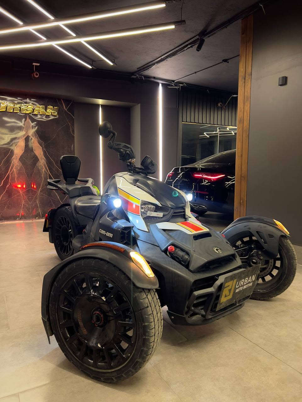 Can-Am 
Rayker Rally 900
Model 2023
900 Cc
82 Hp
10,000Km only
Automatic (CVT) 
AKRAPOVIC EXHAUST
رخصه سنه 

السعر :750,000 القاهرة, مصر


**إذا كنت صاحب هذا الإعلان وتريد حذفه لأي سبب، رجاءا أرسل رسالة إلى الدعم الفني**