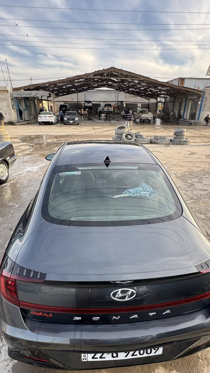 سوناتا. 2022 SEL
🔹 اللون: فيلي
🔹 المسافة:50,000 كم
🔹 المحرك: 2500 GDI
🔹 الگير : أوتوماتيك دگم 

الضرر (موضح بكل أمانة):
 • الجاملغ الأمامي مبدل نفسـه
 • الجاملغ الخلفي بارد فقط .
 • البنيد ربع بارد، مرشوش كامل لتوحيد اللون

المواصفات:
 • فول مواصفات ما عدا الفتحة والكشنات.
 • بصمة  (أبواب + تشغيل)
 • دخول ذكي
 • جنطة ذكية
 • LED نهاري
 • رادار 360 درجة
 • توقف آلي
 • أوتو هولد
 • 4 أنظمة قيادة
 • قيادة ذاتية
 • تحديد مسار
 • مؤشر طرق
 • كشنات كهرباء
 • سايد بريك دگمة

الحالة :
 • گير، محرك، لغود، شواصي كفالة
 • السيارة جاهزة ونظيفة كلش(حدادية جديدة -وتخم تايرات جديد -تدفئة وتبريد -شرط الفحص ) 
 • ماشية قليل واستخدام شخصي

السعر :- 165 $ وبيها مجال للشراي المو شراي لا يتصل 
للأستفسار :- ***********
