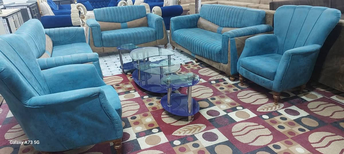 (بيع وشراء اثاث المستعمل )
 متوفر عدنا. كاونترات شغل جديد مبطن درجه اولى بوري محشه خشب 
نشتري اثاث مستعمل. قنفات  كاونترات  اثاث منزل كامل. تواصل  [*********** ](واتساب) البصرة, العراق
