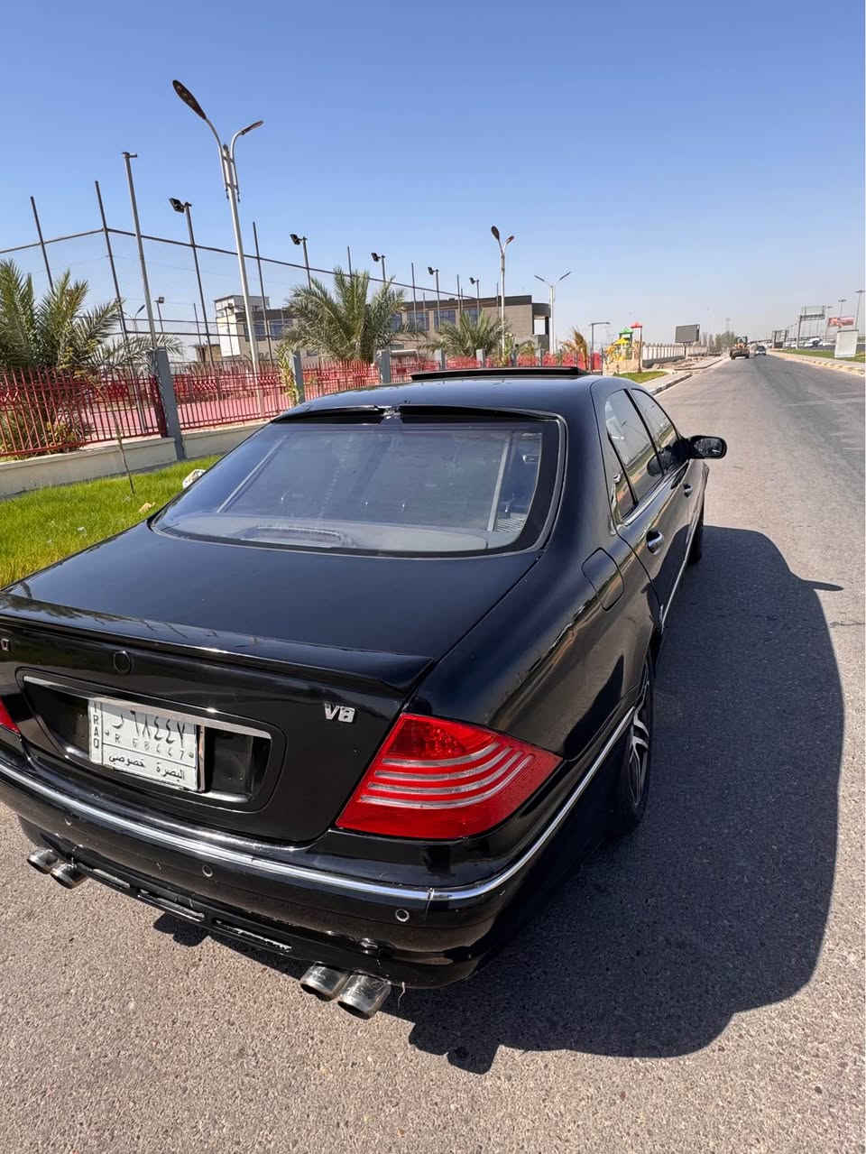 مارسدس غواصه S500 فول مواصفات لارج
رقم بصرة سنوية 2027 تحويل مباشر مكان السيارة البصرة
موديل 99 لون اسود 
صبغ عام بدون حادث فقط صبغ 
محرك كير شرط الفحص كزوز رياضي بلاد 
جوبلس وابواب شفط 
تبريد شغال حدادة ٧٥ بالمية
سيارة جاهزة 
السعر ٩٠ 
مكاني بصرة ورقمي
*********** البصرة, العراق
