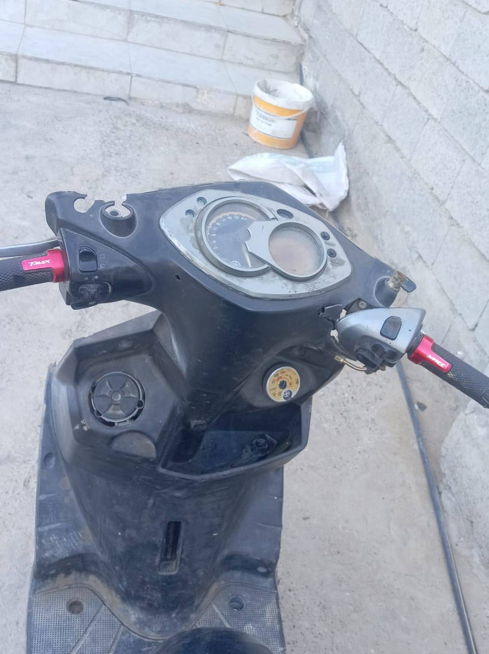 سلام عليكم دراجه سكنس فحل شوفت دراجه شغاله بس ابيع كومه حديد سعر 200وبيه مجال اومراوس مكانك بغداد بوب الشام


**إذا كنت صاحب هذا الإعلان وتريد حذفه لأي سبب، رجاءا أرسل رسالة إلى الدعم الفني**