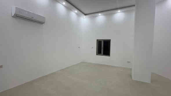 شقق مكتبية vip للايجار البراضعية 
شارع سيد امين ضمن بناية حديثة تشطيب 2025 
تصلح عيادات او مكاتب 
  ❇️  تلائم اصحاب الشركات والمكاتب الرسمية فقط
▪️ المساحة:  100 متر
▪️ البناء: 2025 
▪️ متوفرة عدة طوابق
▪️مجهزة بمصعد 
▪️مجهزة منظومة تبريد مركزي 
▪️كهرباء 24 ساعة
▪️موقف سيارة
▪️حارس
▪️خدمة تنضيف

 
 
 التفاصيل :
▪️غرف عدد 2
▪️صالة 
▪️مطبخ  
▪️صحيات

ـــــــــــــــــــــــــــــــــــــــــــــــــــــــ
  

للاستفسار الاتصال على الأرقام 🔻

***********📞
***********📞
  ***********📞

او زيارتنا للمزيد من العروض
 عنوان_المكتب
 البصرة - البراضعية - شارع سيد امين (قرب مركز الفيزا التركية) 
المــكــتــب مــجــاز قــانـونــيــاً
خدماتنا:- مقاولات عامة -تصميم خرائط-تصاميم داخلية-ديكورات داخلية-ترميم منازل
#نستقبل_عروضكم_وطلباتكم_التجارية_والسكنية 
العمران للاستثمار والتطوير العقاري
