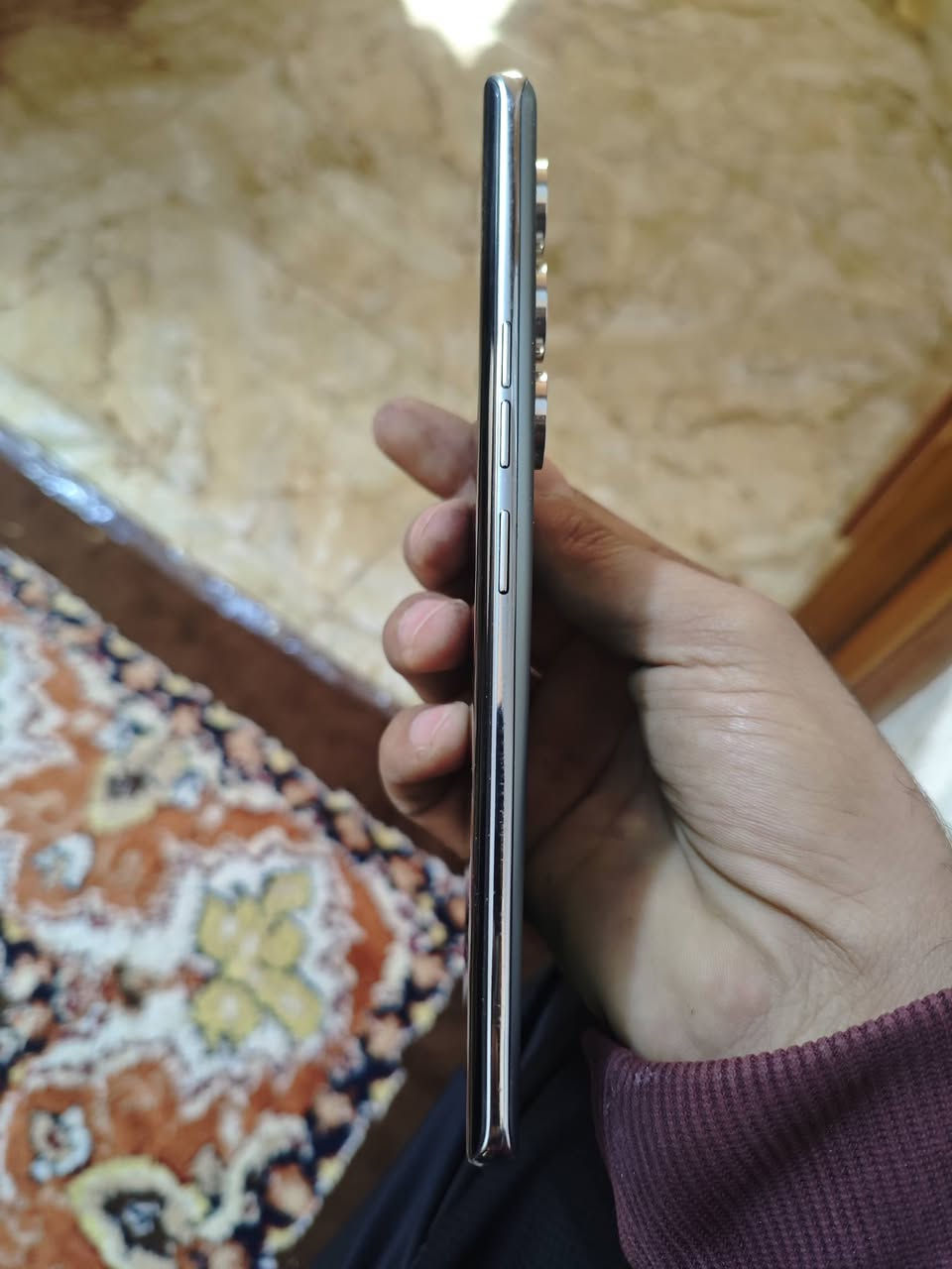 سلام عليكم TECO  CAMON 40 الجهاز فايف جي الجهاز نضافه كلش عاليه مع الباكيت وشاحنه  الاتصال ***********
