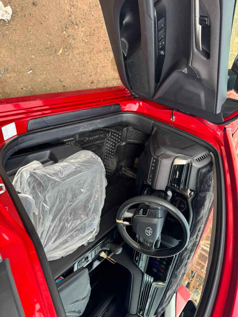 مكلف بالنشر .السلام عليكم كامري 2025 رقم بغداد بسم صاحب السيارة حرة تحويل ثاني يوم ضررها بنيد تبديل اونصف جاملغ صبغ  رقم الشاصي موجود بالمنشور سعرها 210 اوبيها مجال بسيط مكاني سامراء ***********
