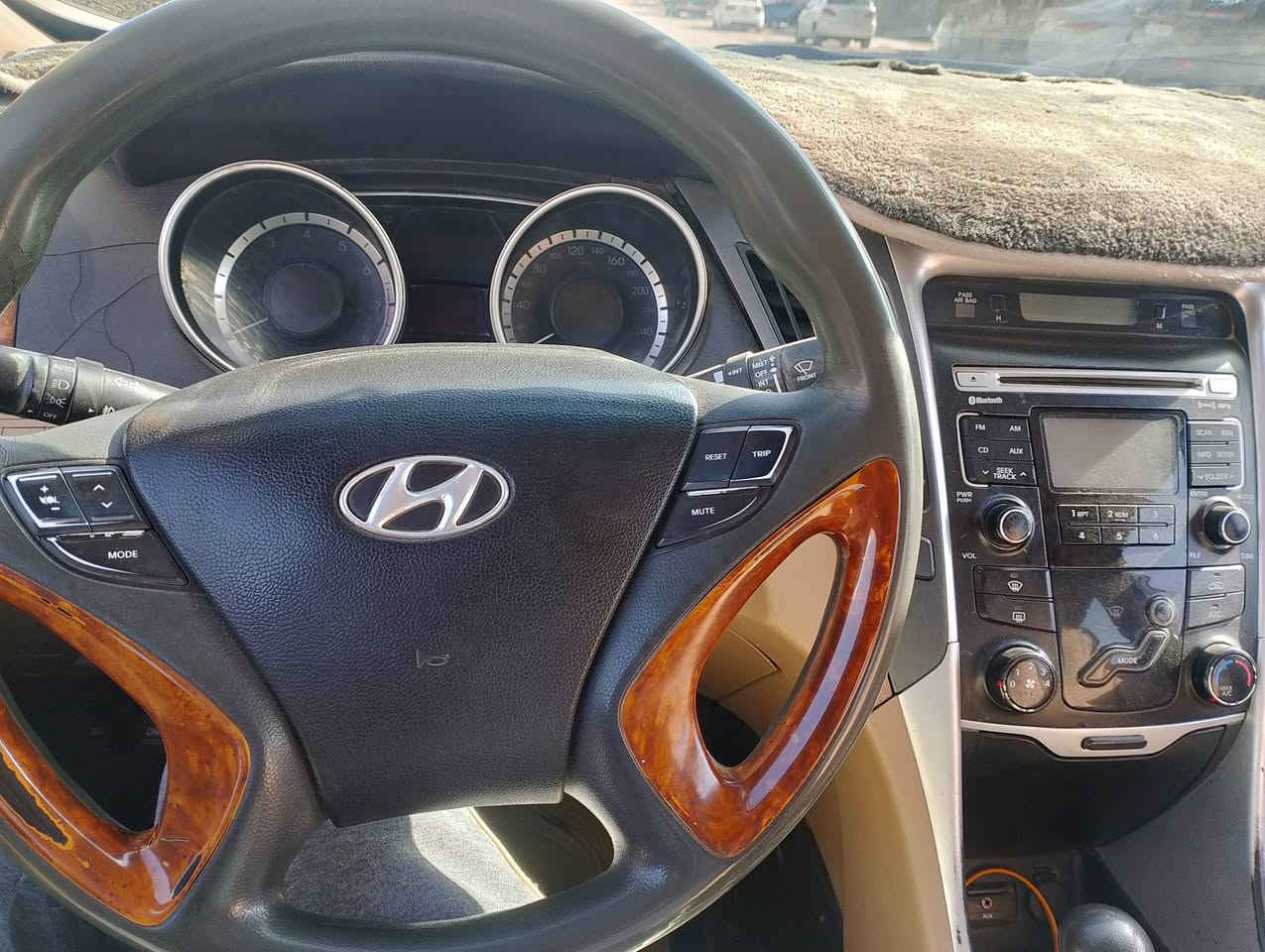 سلام عليكم لبيع موديل 10خليجي مكان دوانية مكفولة السيارة ماعدة الهلات فقط السعر 110 شراي ينتصل ***********
