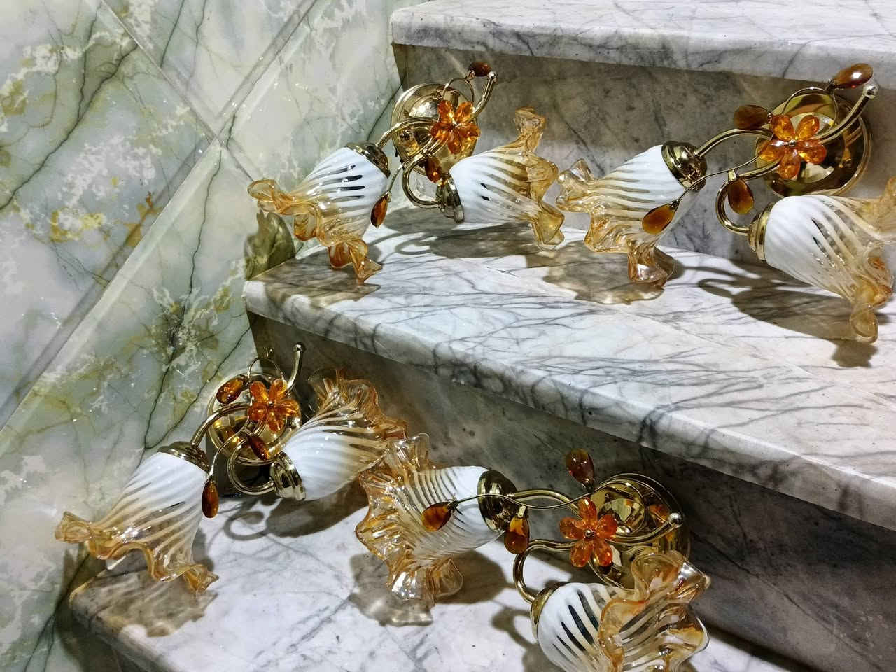 سلام عليكم
ثريات حايط نضيفات وشغالات العدد4
السعر 50


**إذا كنت صاحب هذا الإعلان وتريد حذفه لأي سبب، رجاءا أرسل رسالة إلى الدعم الفني**