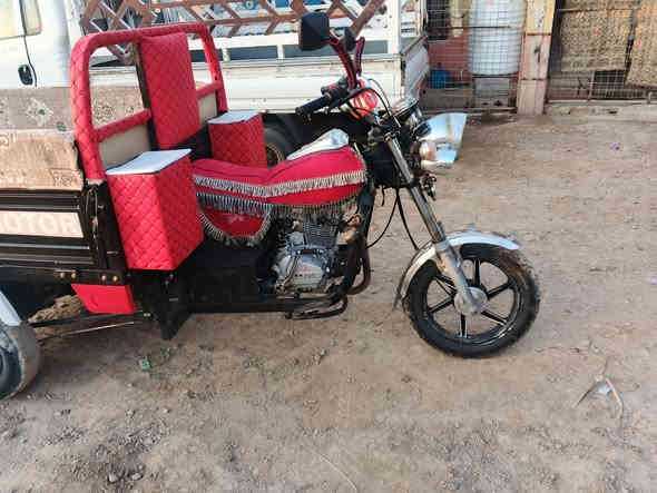 س موديل 20 مكفوله م̷ـن لحيم خياس ستوته بلاديه كهربئيات ڱڵـه. شغاله مكينه جديده تخم تاير جددد
السعر 1300. بيه مجال قليل
ديالئ لخالص
***********
