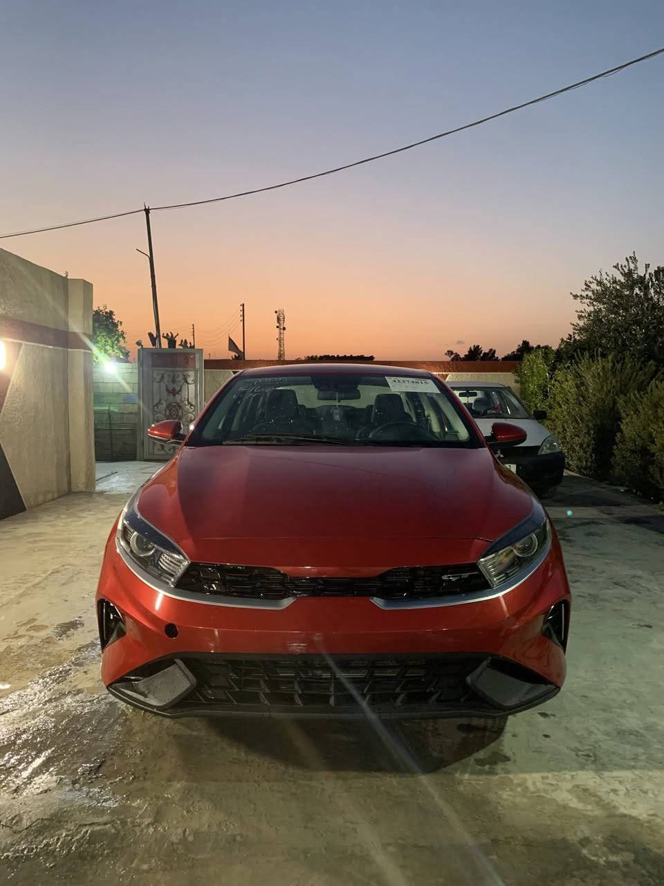 السلام عليكم 
فورتي موديل ٢٤مواصفات عاديه 
شاشه 
مانع انزلاق قياده ذاتيه وبقيه المواصفات عاديه معروفه 
مكينه 2000دووش مكفوله كير ومحرك 
ابيع اقساط او نقد او موعد شرط سكنه بغداد حصراً واذا يكون موضف منتسب عادي صور الحادث مرفوقه بالمنشور السعر ١٤٣ بيهه مجال بسيط (بدون رقم)
رقم الهاتف ‭٠٧٧٠ ٨٧٥ ٨١٤٤‬
