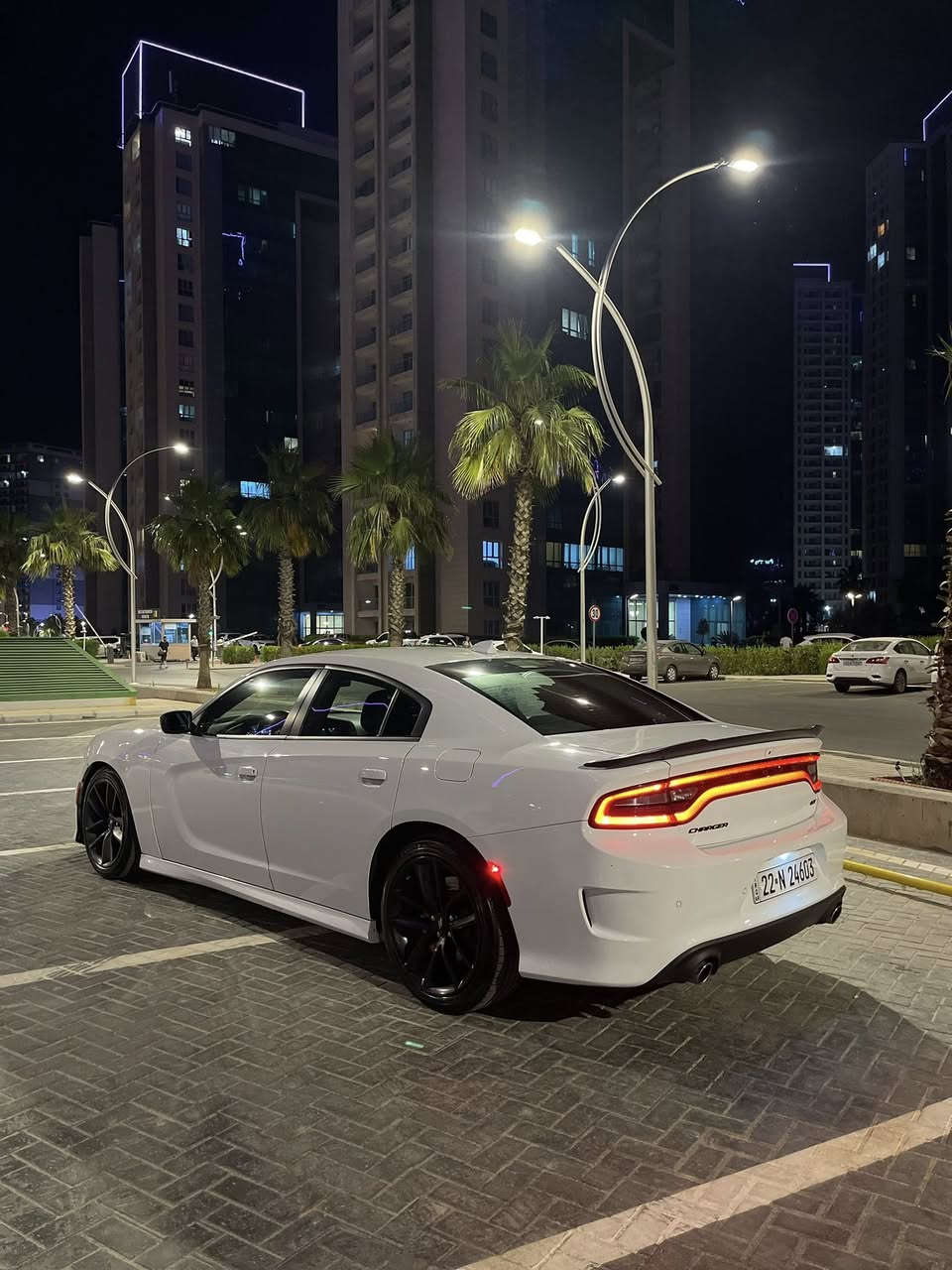 سلام عليكم . دوج جارجر ٢٠٢٢ GT مواصفات Orange سياره فول بس بدون فطع كشن شامو كشنات كهرباي كشنات حار و بارد سياره كلش حلو سياره مابي نقص جاهز سياره افلنج SRT شاشه كبيره حادص سياره ٣ قطع امامي جملغ.بونت.جملغ ارباك طاك ماشي سياره ٤١ مايل سياره باسمي تحويل وكاله نفسي اليوم / مكان سياره اربيل رقم تلفون 📞 
0750-777-63-31
0783-445-63-31
