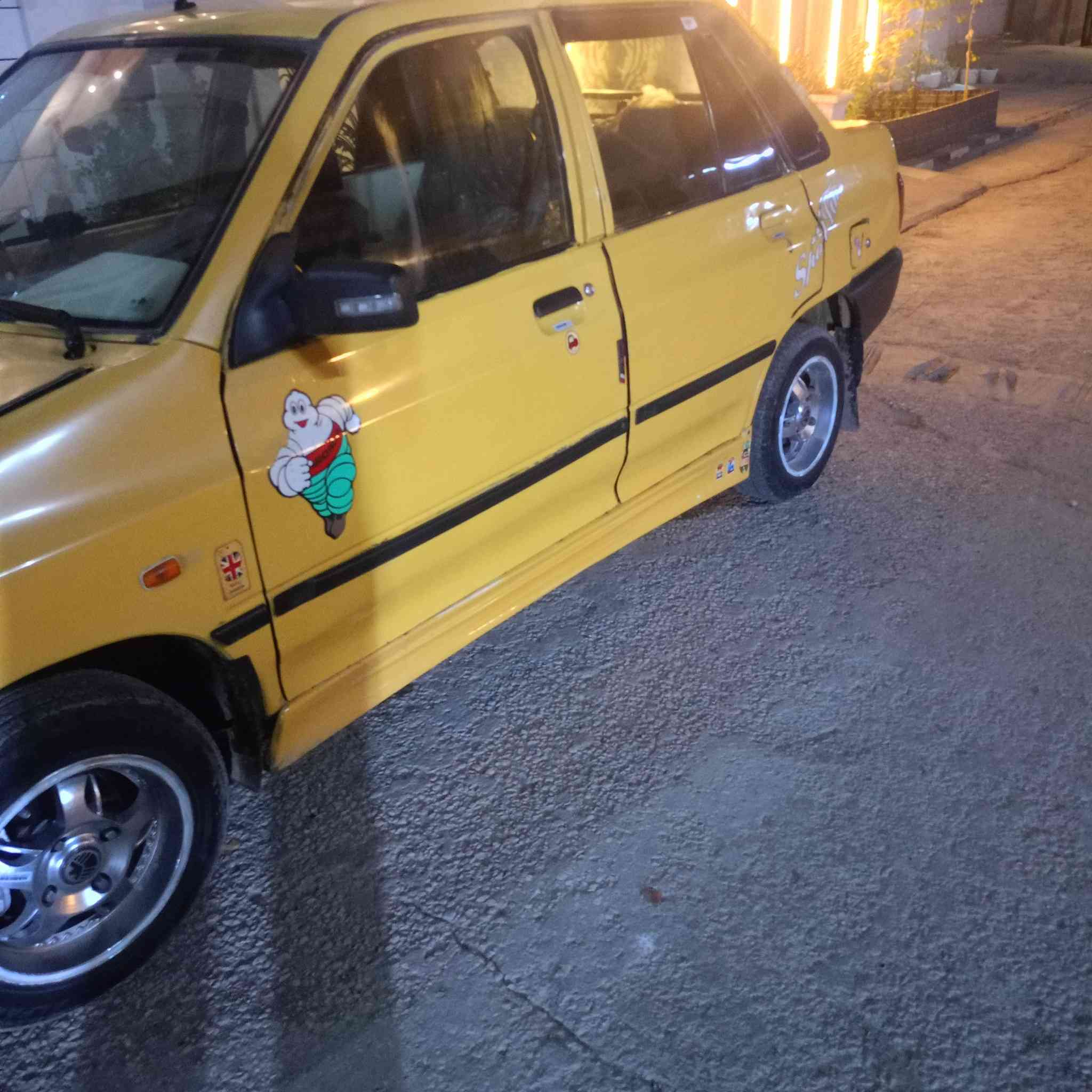 سلام عليكم سايبه موديل 9 رقم الماني بسمي سنويه الحد 28 كير مكينه حلوات مصبوغه حزام جماليه الغود حلوه تحويل ثاني يوم السعر 20 ورقه مكاني الدروره معلمين ***********
