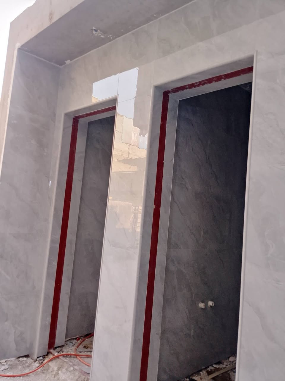 سلام عليكم خلفه سيراميك وبرسلين الجداري ب 7الرضي ب6 درجه وله ستلام مهندس شرط الشغل ***********
