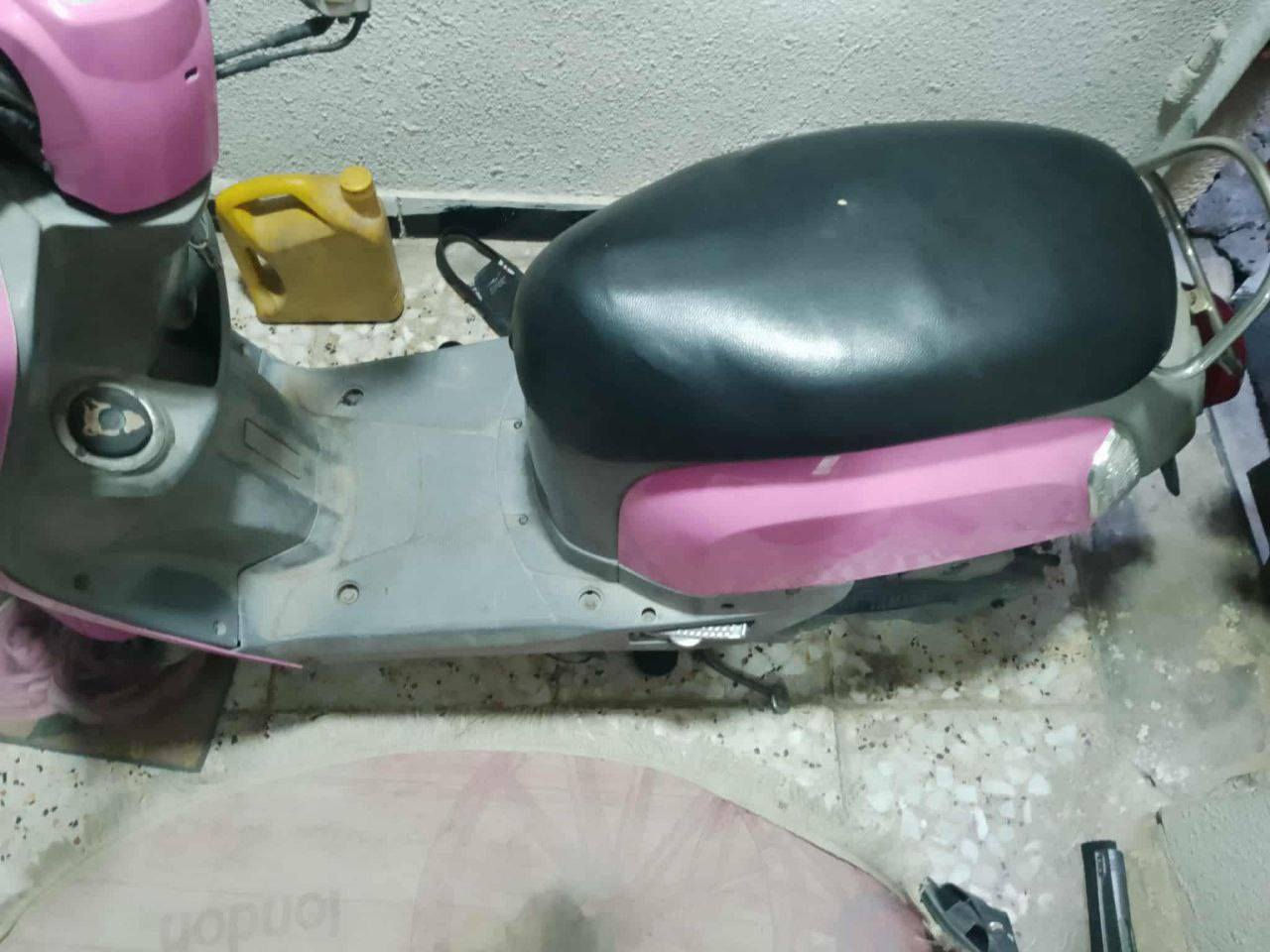 دراجه عارضه للبيع اعيد النشر بسبب الوعود الكاذبه سعرها ٥٥٠ مكاني بغداد مابيه اي نقص محرك مكفول شلعه ومعدل مكان بغداد ***********
