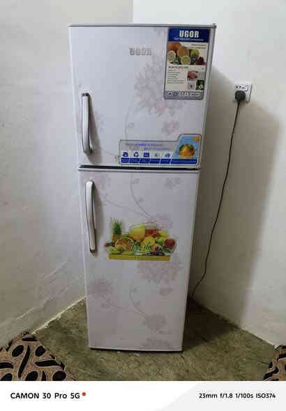 ثلاجة للبيع تجميد فول وعلى وضع الشركة سعر ١٧٥
اتصل ***********
