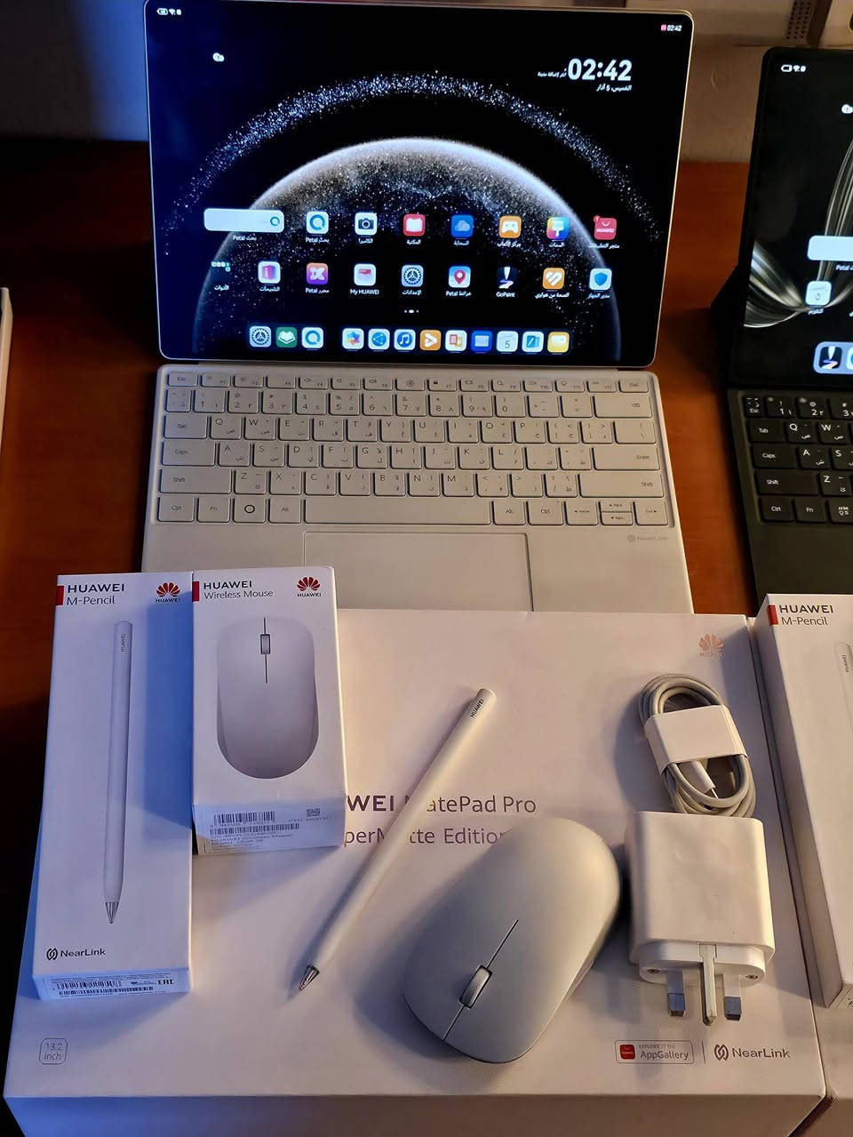 هواوي ميت باد برو 12.2 و 13.2

ذاكرة 512

نظافة 100%
مكفول كفالة شاملة 

كامل ملحقات الاصليه مع اضافات
شاحنه كيبل كيبورد وقلم وماوس وكامل بواكيتهم مع كفر اضافي هديه مع نسخه 13.2

مع الاوفيس كامل داخل الاجهزه 

الاسعار 
نسخه 13.2 بسعر مليون و150 الف
نسخه 12.2 بسعر 850 الف

يوجد توصيل لجميع محافظات العراق 
للحجز راسل الصفحة 
واتساب *********** 

تابع الصفحه لمشاهده الاجهزه المتوفره https://t.me/mohamd_phone 

#العراق #مستخدم #توصيل_لكل_العراق #هواوي #للبيع
