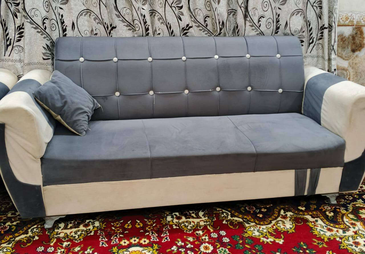 سلام عليكم تخم مستعمل للبيع نضيف مكااني ناصريه مركز سعره 350 رقمي ***********
