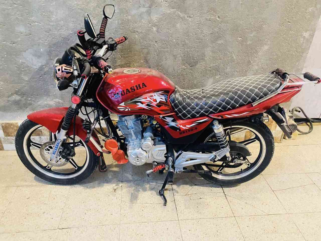 السلام عليكم هيوشا للبيع موديل 2022 ماروني دراجه حلوه ونضيفه محرك جديد تايرات ويلايه بلاديه 
محركها ناعم كير      { بيها أوراق كامله كمرك }
مكاني فلوجه. 

السعر مليون و100 وبيها مجال للشراي 
***********

‭0751 570 9042‬
