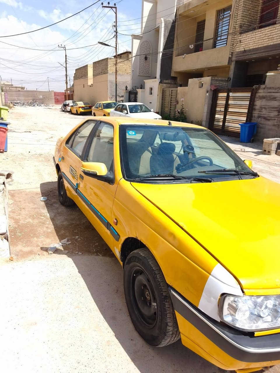 بيجو لميس ٢٠١٣ سيارة كاملة بدون ضربة وصبغ بيهة فقط خياسات قليلة ميكنة كايمة تبريد شغال السعر ٢٤ مجال قليل ***********
