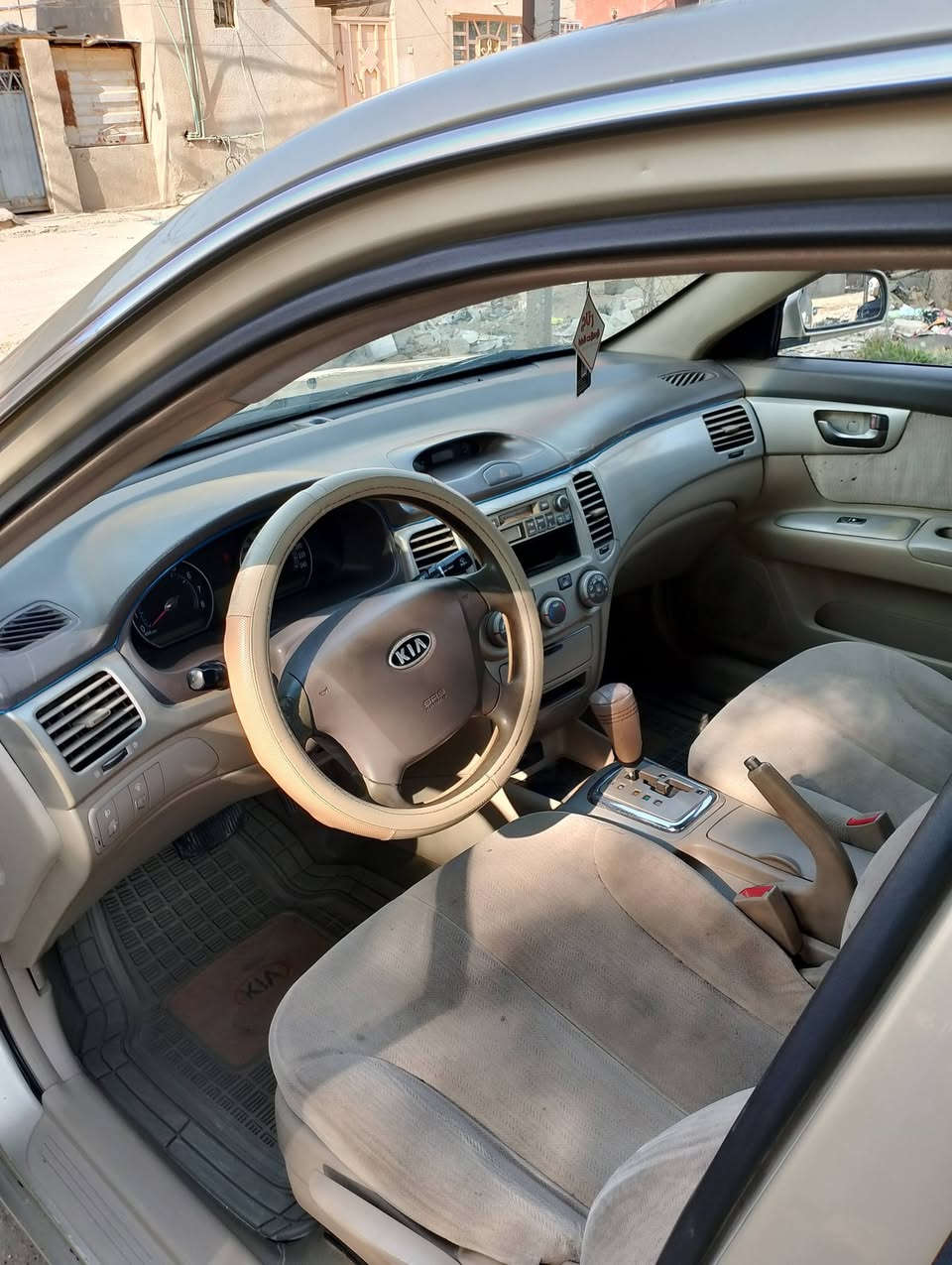 اسلام عليكم ورحمه الله وبركاته 
للبيع كيا اوبتما خليجي موديل 2008 
كير مكينه مكفوله من التنقيص ولتبخير 4سلندر حجم المكينه 2000 حداديه تخم تاير كله جديد السياره كلش نضيفه احله من الصور سياره صفحه مرشوشه اثر جراد بدون تبديل أو ضربه سنويه 2026/10/11
العنوان بابل سده الهنديه 
السعر المطلوب 110 
رقم الهاتف ***********
للاستفسار الاتصال على الرقم التالي الرجاء
