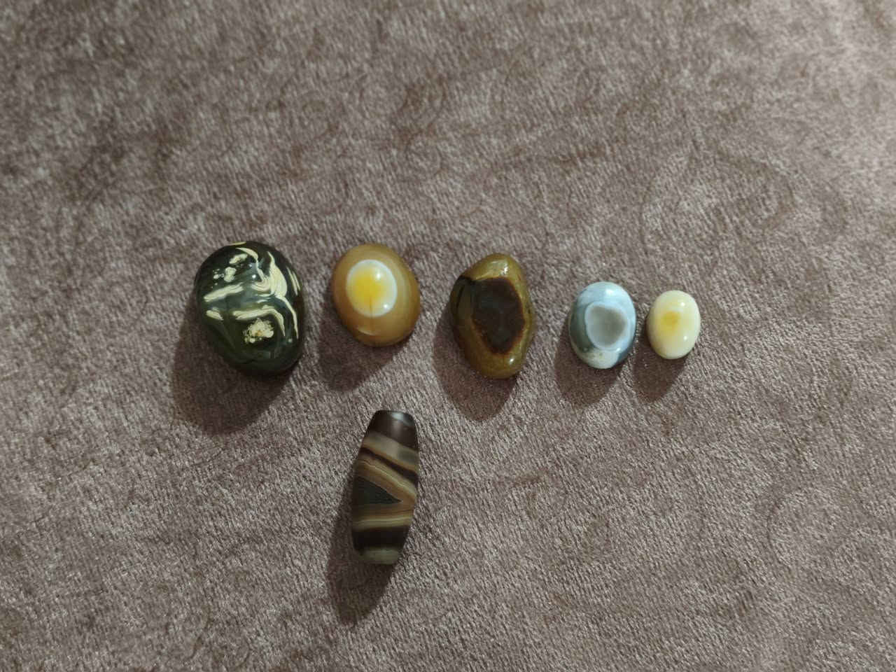 ٦ احجار للبيع اصليات وقديمات احجام مختلفة
شلع كلهن ٧٥ الف 
مكاني كركوك


**إذا كنت صاحب هذا الإعلان وتريد حذفه لأي سبب، رجاءا أرسل رسالة إلى الدعم الفني**