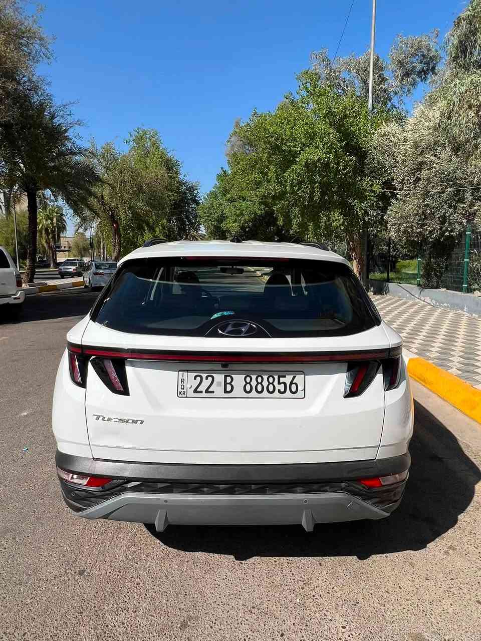 سلام عليكم 

توسان 2023 خليجي مكفوله كفاله عامه عدا بارد بسيط بين بابين فقط 
كير مكينه بشرط 
ماشيه 36 الف
رقم اربيل بأسمي شرط تحويل 
السعر 195 وبيه مجال بسيط
مكاني بغداد العطيفيه
***********

مواصفات فول عدا بانوراما
دخول ذكي بصمه
تشغيل عن بعد
مري شفط + اشاير
لد امامي خلفي 
لايت زنون
قطعتين تبريد
حساس امامي وخلفي
شاشه +كامره 
اوتو هولد
نضام منحدرات
عداد الكتروني
اناره محيطيه داخل سياره اني مسويه
