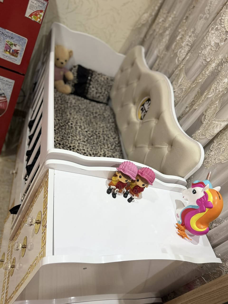 للبيع كاروك ملكي للاطفال مع مجرات  نظيف جدا غير مستخدم المنام فقط المجرات
السعر خاص


**إذا كنت صاحب هذا الإعلان وتريد حذفه لأي سبب، رجاءا أرسل رسالة إلى الدعم الفني**