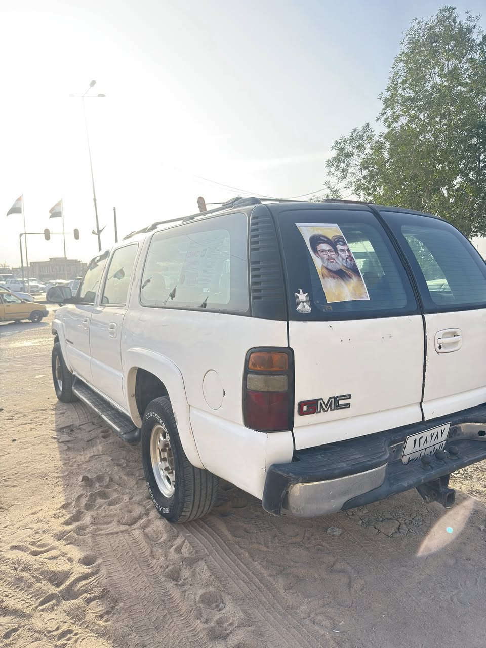 ياللة  سلام عليكم. جمسي الفينية  ادوات ادوات مكينة كير حدادة  كفالة     مكفولة من الكل والسرقة  سعر ٣٠ جوه السوك العنوان البصرة رقم الهاتف ‭٠٧٧٥ ٨٧٦ ٦٦٩٥‬
