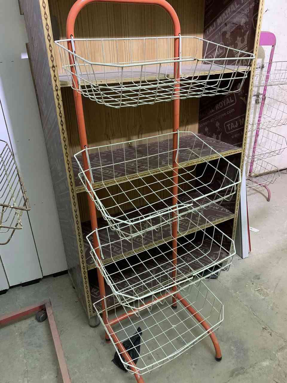 للبيع سلات  اجباس الاتصال *********** وتساب العماره حي الحسين الجديد مقابيل السوك الاخضر شارع ابو شاكر
