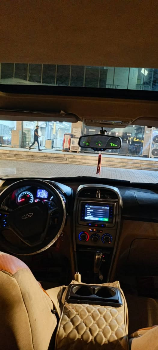 تيكو  موديل 2013
كير اوتوماتيك 
مكينة حجم 2000 
تبريد ثلج + تدفئة 
كير ومحرك كفالة علفحص

سنتر لوك بصمة وجام 

غرفتها  نظيفة جديدة 

صدر وحدادية جيدا جدا
كهربائيات كلها تشتغل 
سيارة نظيفة كلش وكاعدة وعضمتها حلوة بيها قطع صبغ بدون ضربة 
السيارة باختصار بالعافية علياخذها شغل وامشي 
السعر 55 وبيها مجال بسيط حك الجية 
للاستفسار اتصل علا الرقم او واتساب ***********
