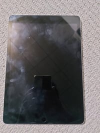 ايباد 9 ذاكره 64 بطاريه79 ما مفتوح مراوس  حسب القناعه او للبيع 0788439...