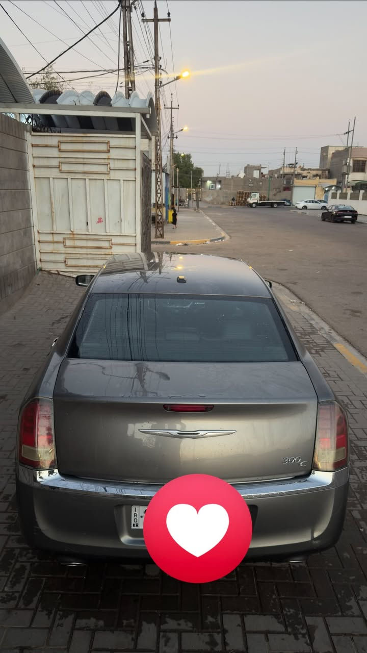 يابه سلام عليكم اوبامه موديل14السياره نضيفه كير مكينه حداديه بيه ملاحضات زغيره بل بدي بصوره يمكن تنشاف وبل واقع اضبط السياره ارقام بدون سنويه السعر45 العنوان البصرة الرقم ***********
