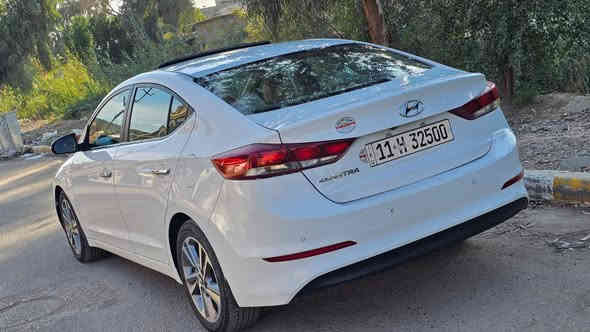 سلام وعليكم ((للبيع او مراوس حسب القناعة ))النترة موديل 2018 سوبر فول مواصفات عدا البصمه محرك 2000 دوش محرك وكير مكفولات تخم تاير اسيارة بسمي سيارة بيهة بس هلال لجاملق الخلفي فقط سعر لسيارة157 لنتصال***********
