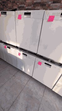 وفرناها الكم حجم ١٨ موديل بيلدن ب ٢٨٥ الف 🚚🫧🫧🫧وتوصيل علينا 
غساله أطباق نوعيه الماني ~ ماركه سيمنس 
حجم ١٨ ~~ ٣ سلات ~ ٣ مرشات 
ضمان ٦ شهور 
٢٨٥ الف توصل لباب البيت 
للحجز واتساب 
***********
