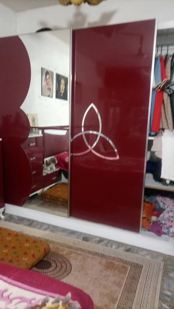 غرفه نضيفه للبيع  مع دوشك ب180 مكان بغداد ابو دشير


**إذا كنت صاحب هذا الإعلان وتريد حذفه لأي سبب، رجاءا أرسل رسالة إلى الدعم الفني**